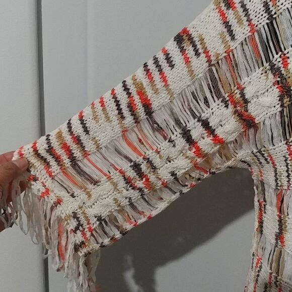 Baciano Top  - Picture 3 of 4